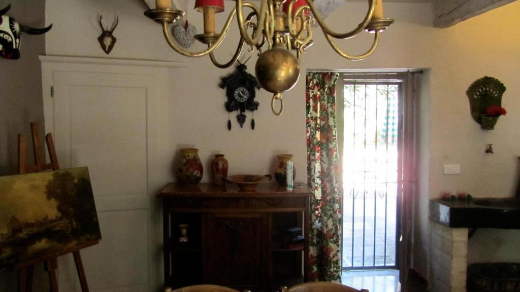 Maison D'Hotes La Boca Sommières Habitación foto
